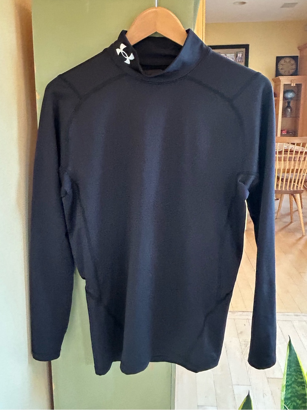 Under Armour Cold Gear Compression Men’s Mock-Neck Turtleneck in Black Size XL